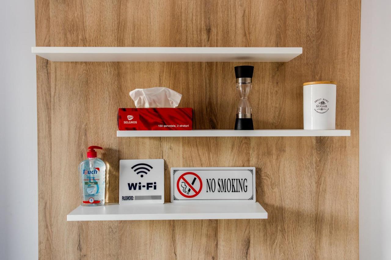 Samplus Central Apartment Craiova Esterno foto